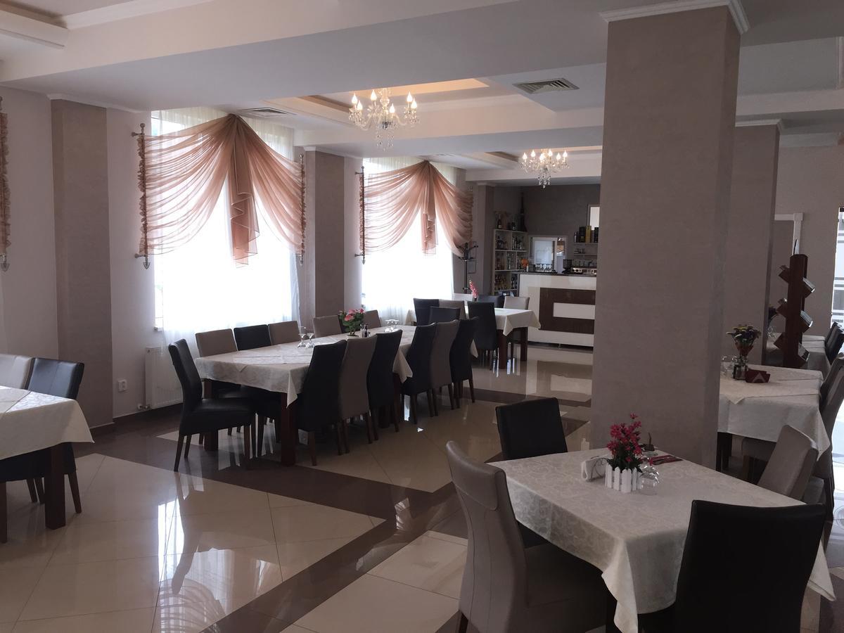 Oscar Hotel 3*